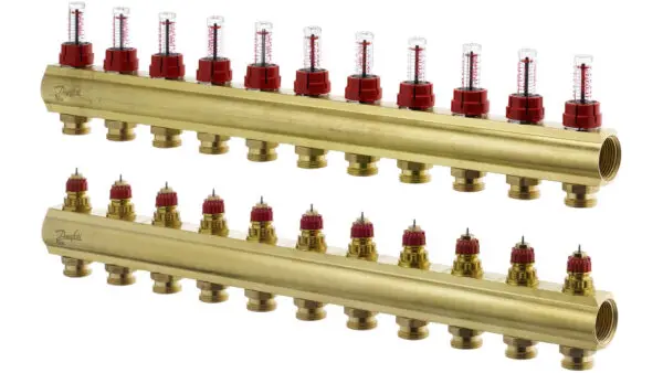 კოლექტორების კომპლექტი ხარჯმზომებით 11+11 Danfoss